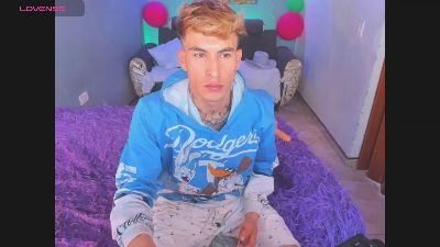 Latin_boysxx live cam on Cam4