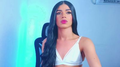 Latin_ts live cam on Cam4