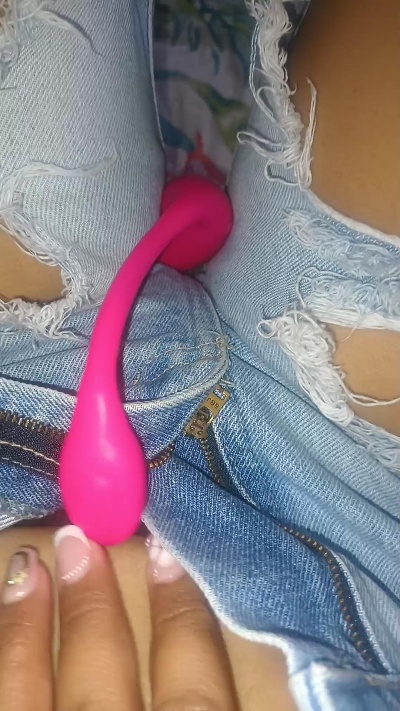 LatinaSavageX live cam on Cam4