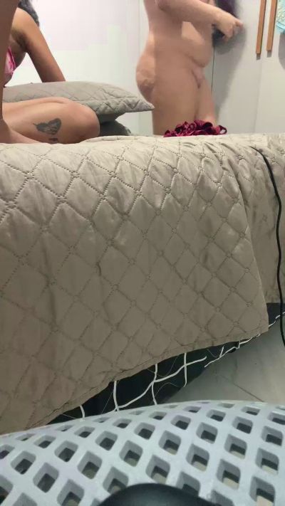 LatinasPair live cam on Cam4