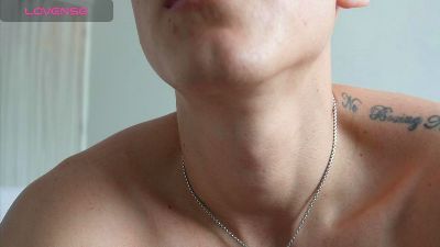 Latino_Milk_99 live cam on Cam4