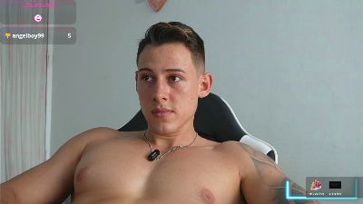 Latino_Milk_99 live cam on Cam4