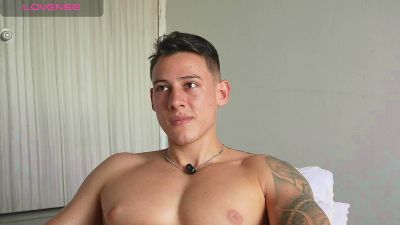 Latino_Milk_99 live cam on Cam4