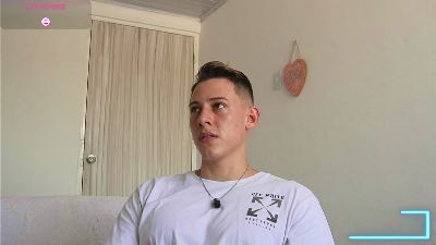 Latino_Milk_99 live cam on Cam4