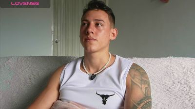 Latino_Milk_99 live cam on Cam4