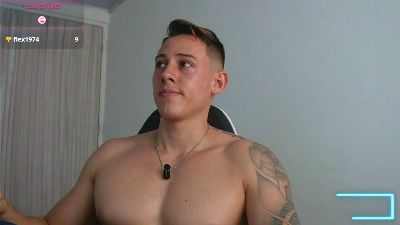 Latino_Milk_99 live cam on Cam4