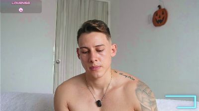 Latino_Milk_99 live cam on Cam4
