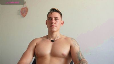 Latino_Milk_99 live cam on Cam4