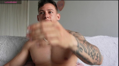 Latino_Milk_99 live cam on Cam4
