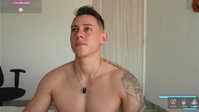 Latino_Milk_99 live cam on Cam4