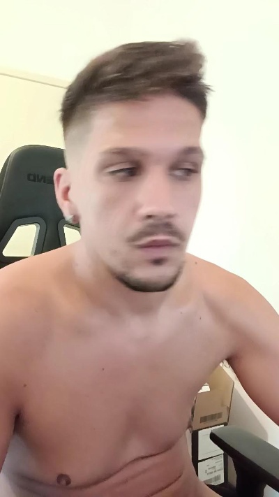 Latino_sexy live cam on Cam4