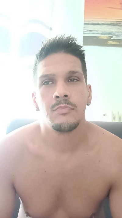 Latino_sexy live cam on Cam4