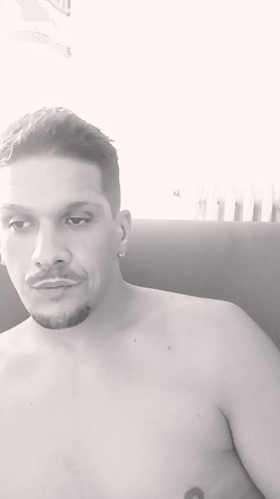 Latino_sexy live cam on Cam4
