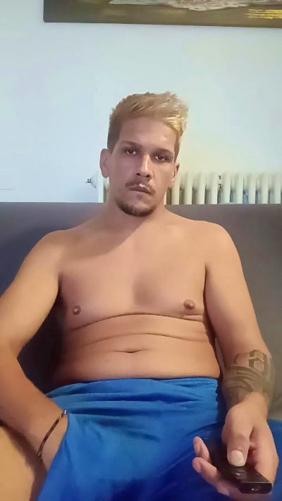 Latino_sexy live cam on Cam4