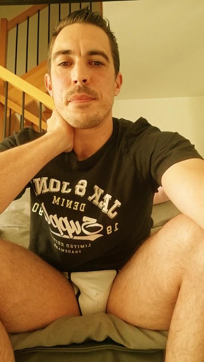 Latortuedu69 live cam on Cam4