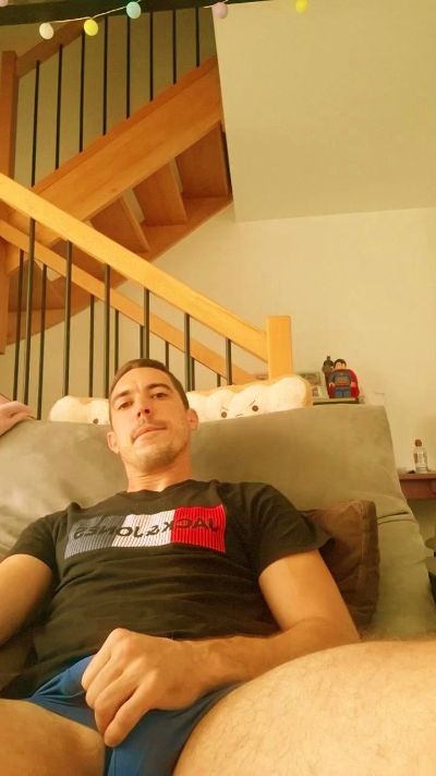 Latortuedu69 live cam on Cam4