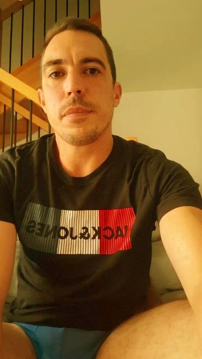 Latortuedu69 live cam on Cam4