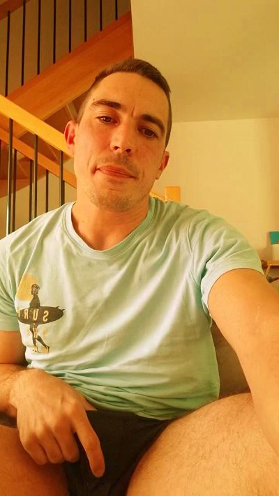 Latortuedu69 live cam on Cam4