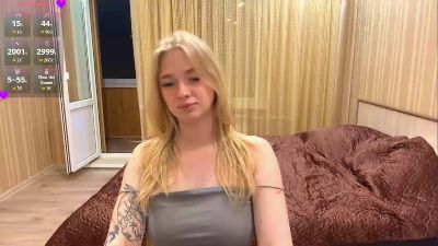 LatoshaRenzoni live cam on Cam4