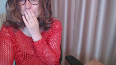 LauraOven live cam on Cam4