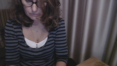 LauraOven live cam on Cam4