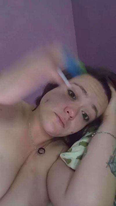 LauraRaven live cam on Cam4