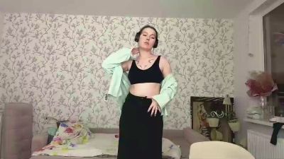 LauraRilling live cam on Cam4