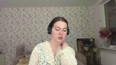 LauraRilling live cam on Cam4