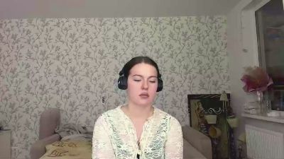 LauraRilling live cam on Cam4