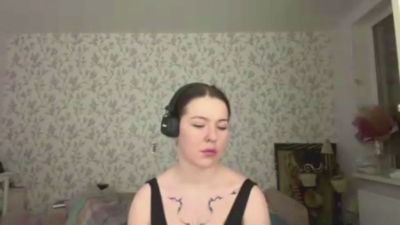 LauraRilling live cam on Cam4