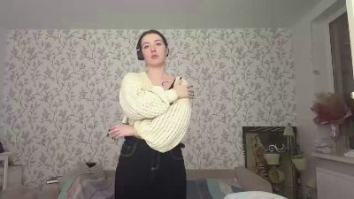 LauraRilling live cam on Cam4
