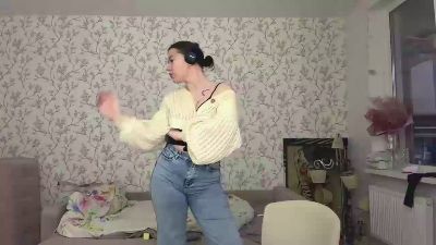 LauraRilling live cam on Cam4