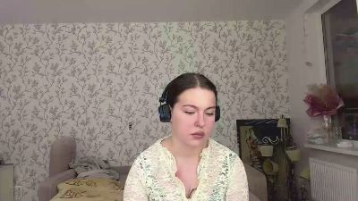 LauraRilling live cam on Cam4