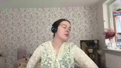 LauraRilling live cam on Cam4