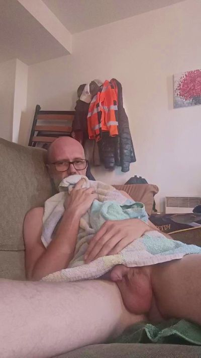 Laurant82 live cam on Cam4