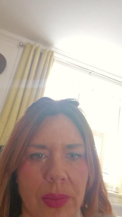 Lauraroz live cam on Cam4