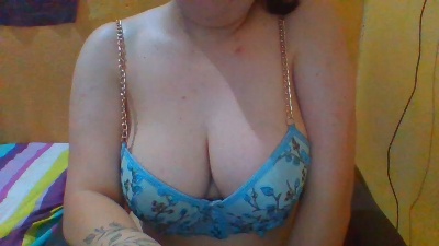 Lauravegas live cam on Cam4