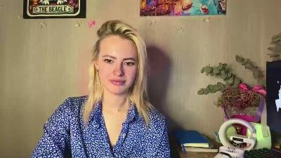 LaurelFairburn live cam on Cam4