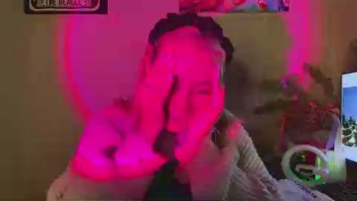 LaurelFairburn live cam on Cam4