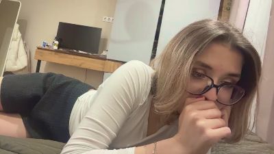 LaureneCables live cam on Cam4