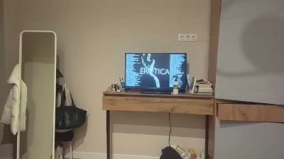 LaureneCables live cam on Cam4