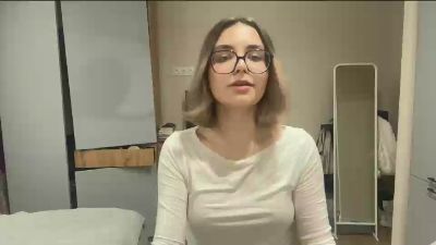 LaureneCables live cam on Cam4