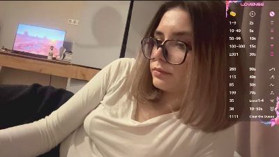 LaureneCables live cam on Cam4