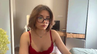 LaureneCables live cam on Cam4