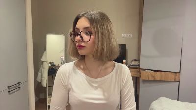 LaureneCables live cam on Cam4