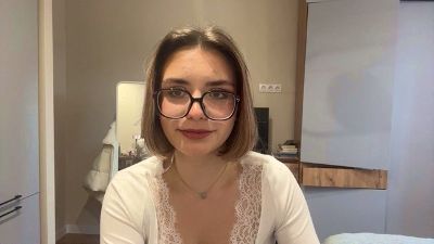 LaureneCables live cam on Cam4