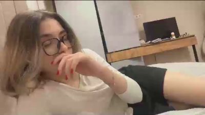 LaureneCables live cam on Cam4