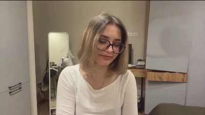 LaureneCables live cam on Cam4