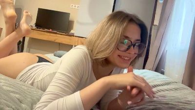 LaureneCables live cam on Cam4