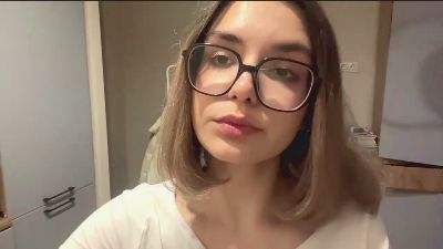LaureneCables live cam on Cam4